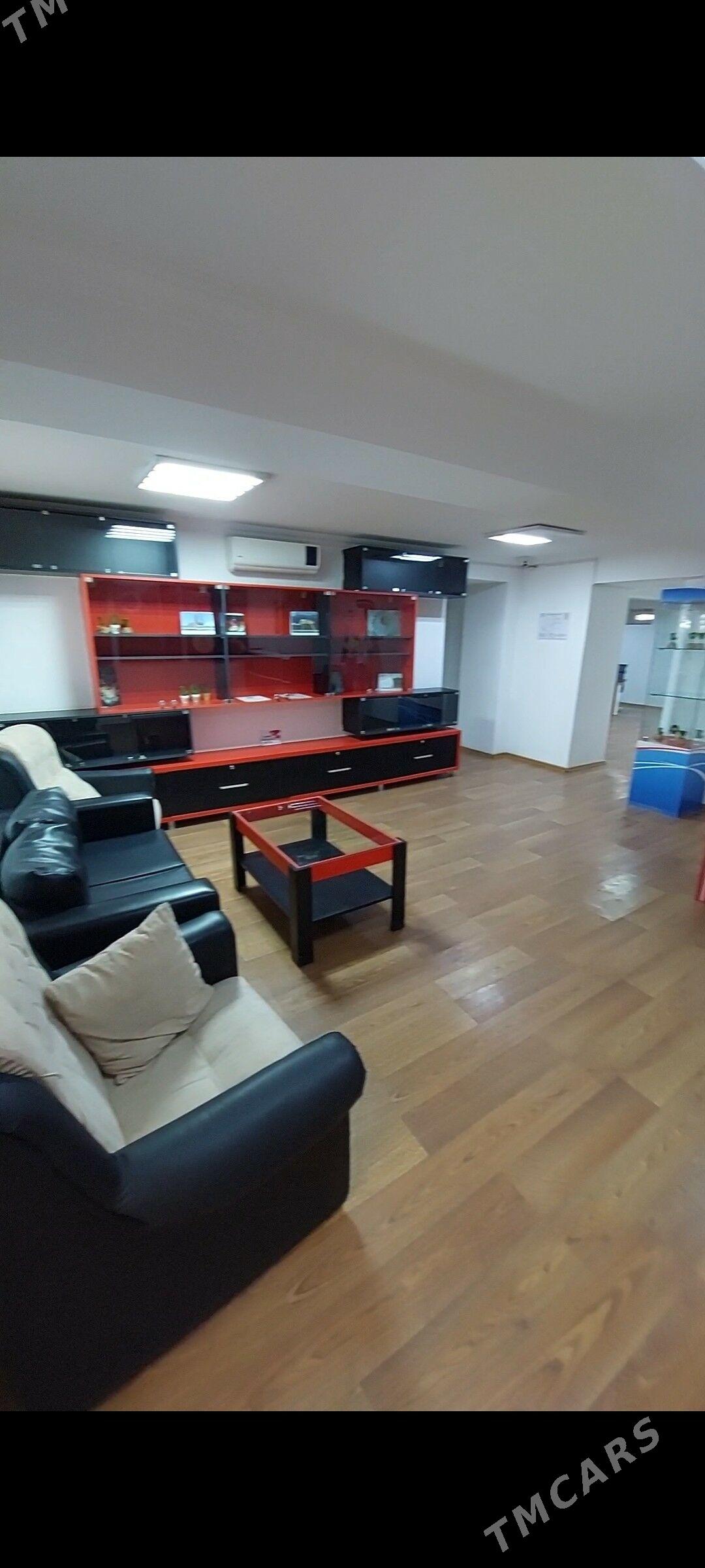 Satlyk taýýar ofis 150m² goşly - 30 мкр - img 4