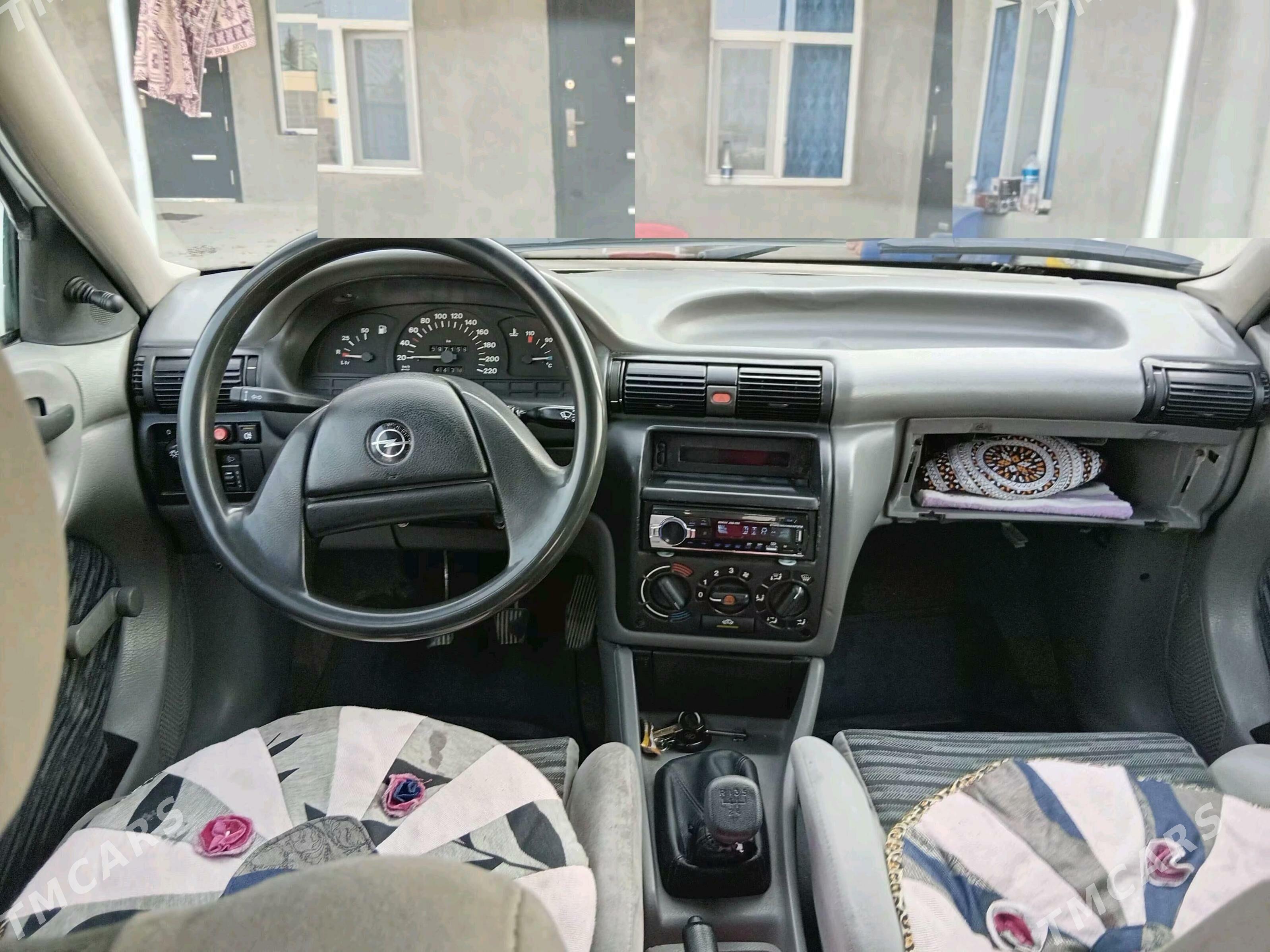 Opel Astra 1991 - 35 000 TMT - Bäherden - img 1