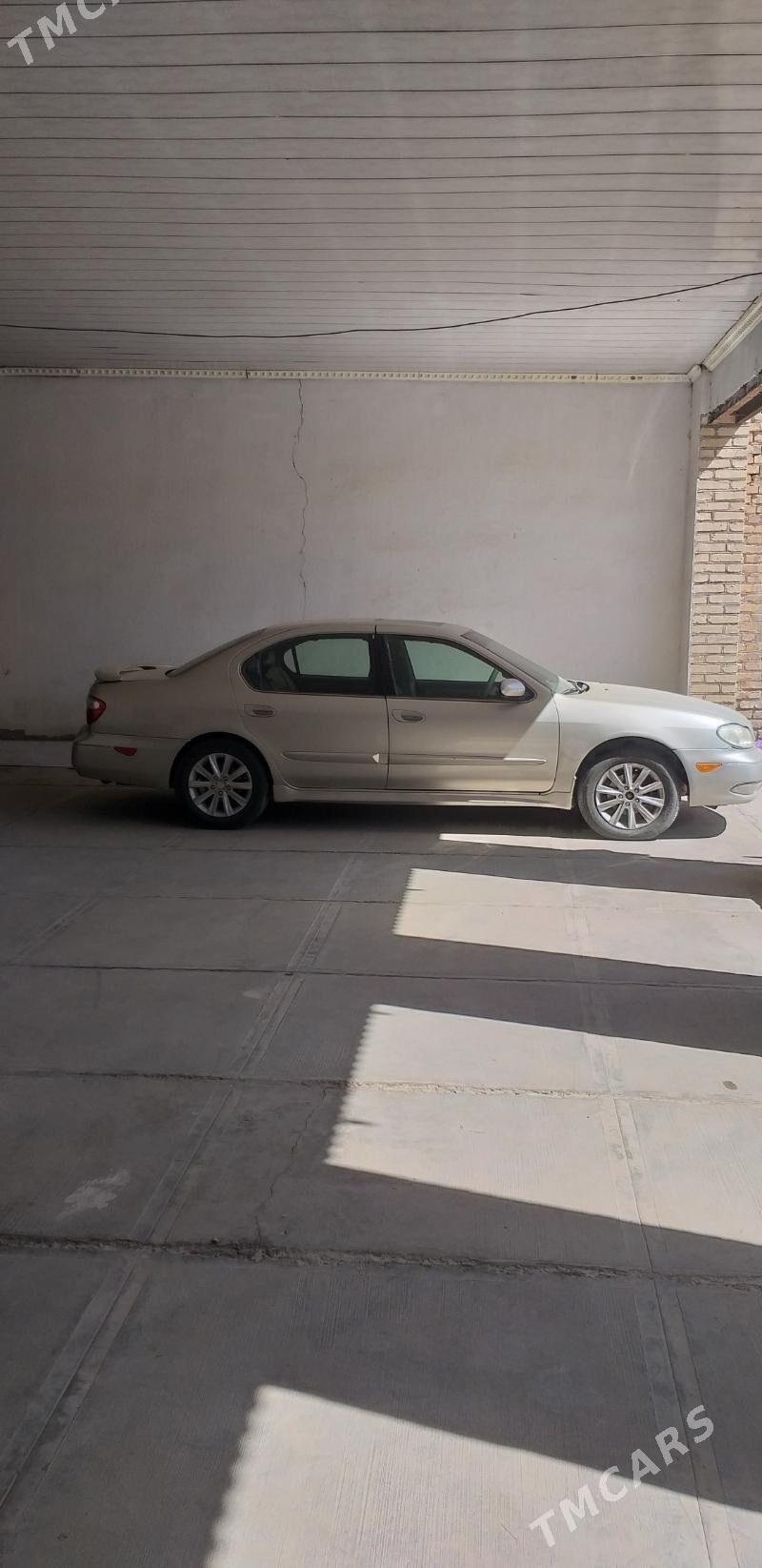 Infiniti I30 2000 - 75 000 TMT - Saýat - img 1