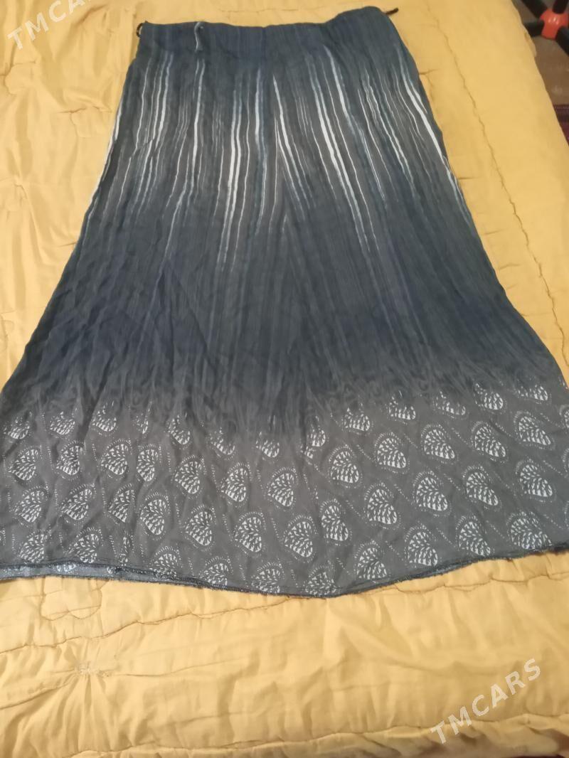 Юбки,блузки раз.42-48 - Kim raýon - img 3