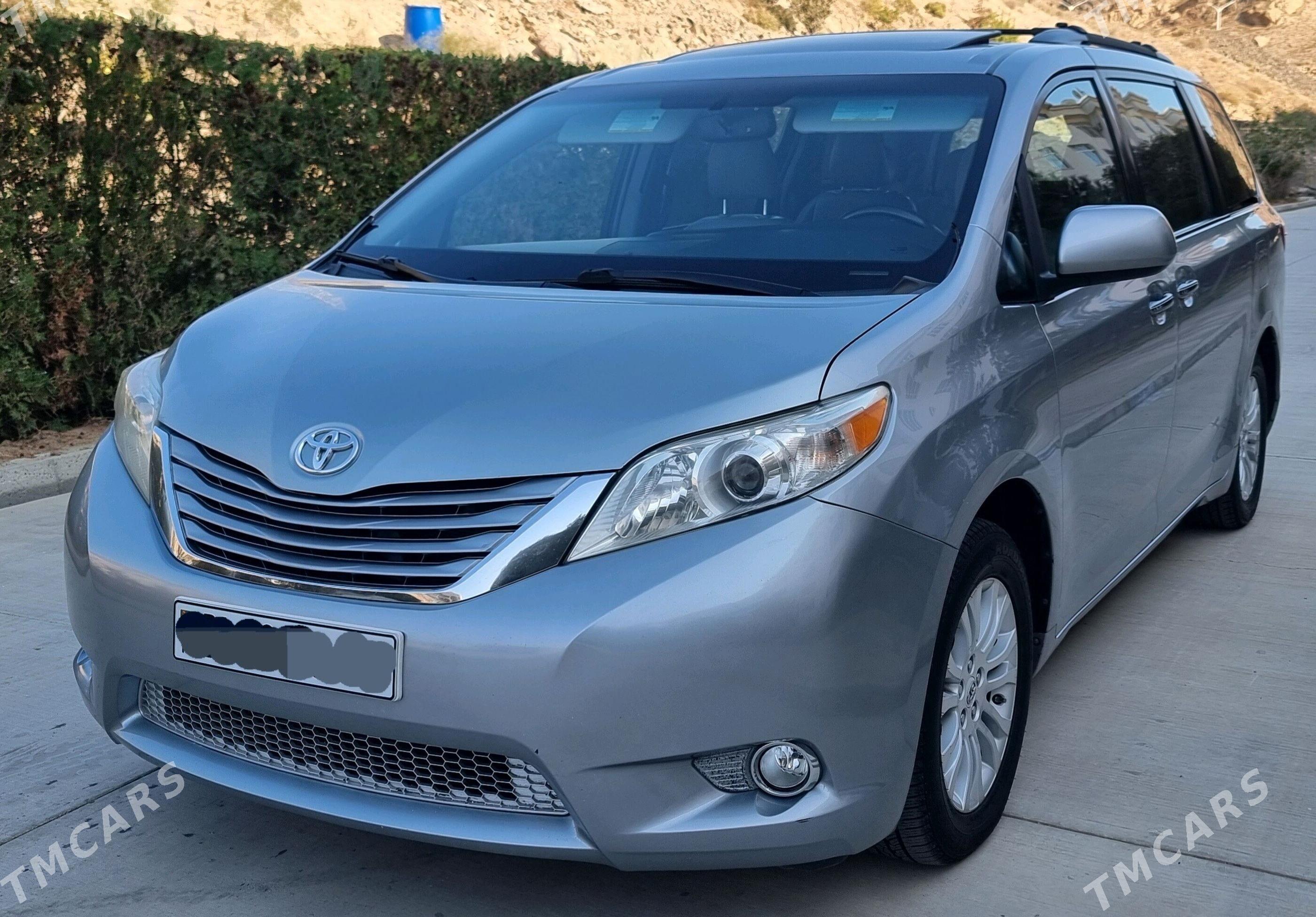 Toyota Sienna 2015 - 390 000 TMT - Туркменбаши - img 2