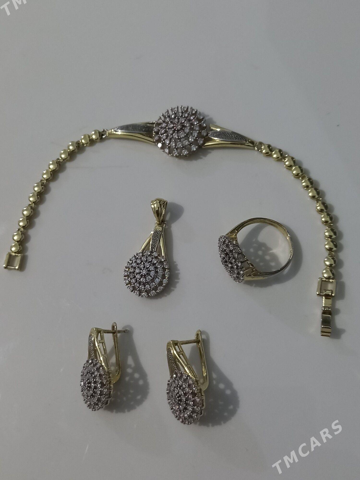 Bijuteriya komplekt - Türkmenbaşy - img 2