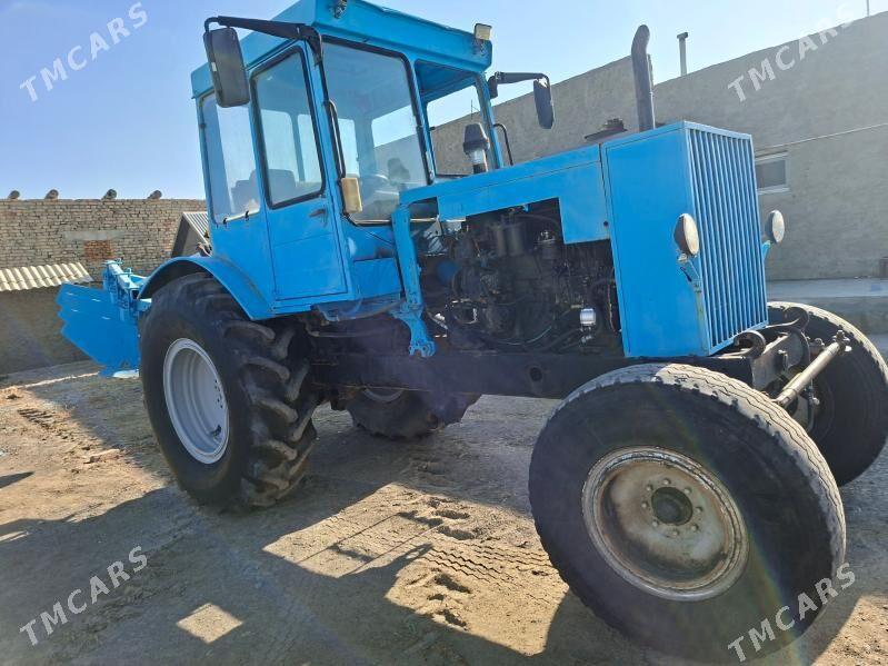 MTZ 80 2010 - 60 000 TMT - Бахарден - img 4