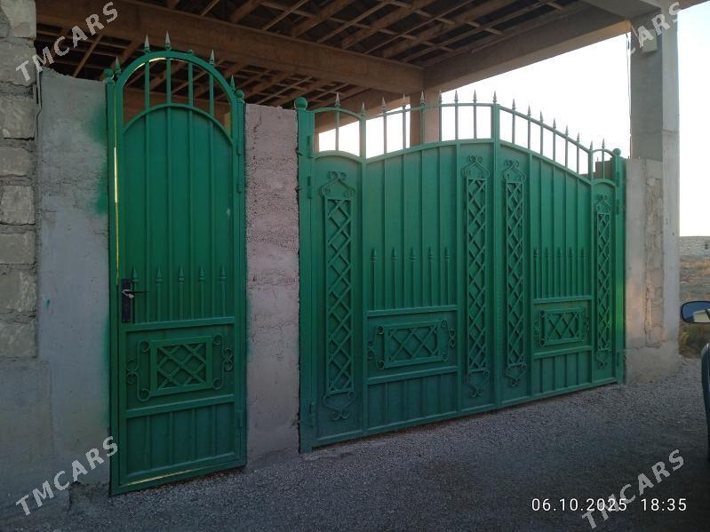 Дервезе Варата - Хазар - img 4