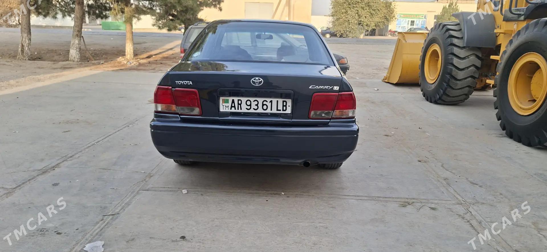 Toyota Camry 1994 - 55 000 TMT - Saýat - img 7