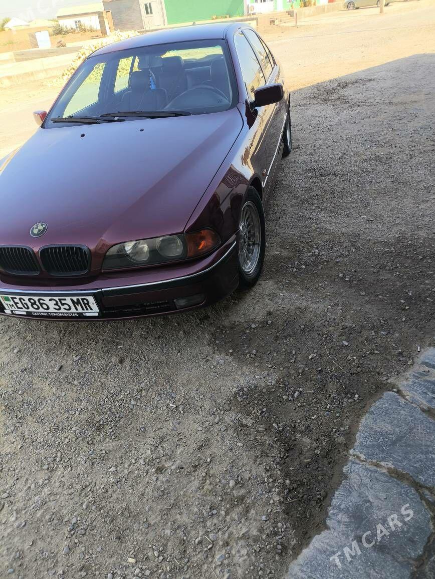 BMW E39 1997 - 103 000 TMT - Baýramaly - img 4