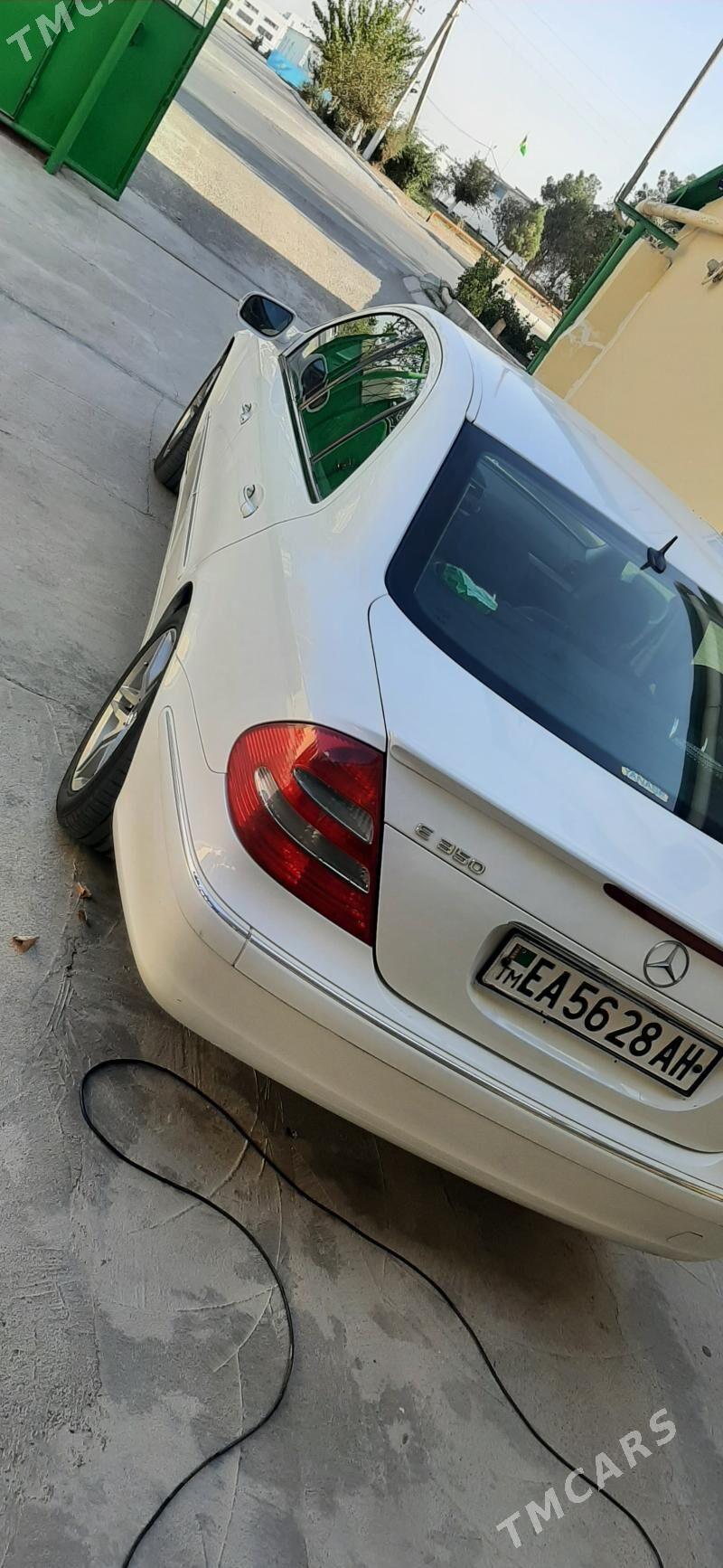 Mercedes-Benz E320 2003 - 120 000 TMT - Bäherden - img 3