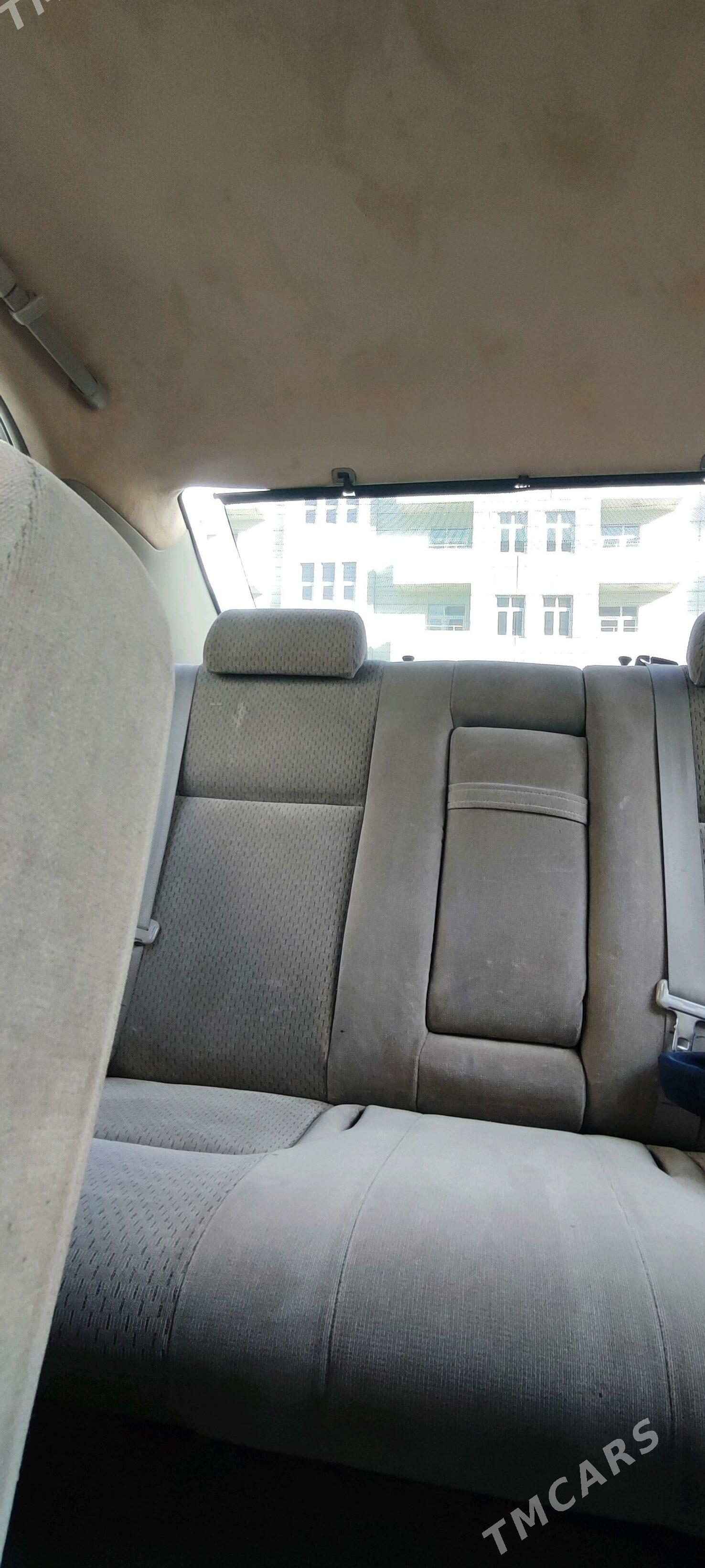 Toyota Camry 2004 - 180 000 TMT - Мары - img 10