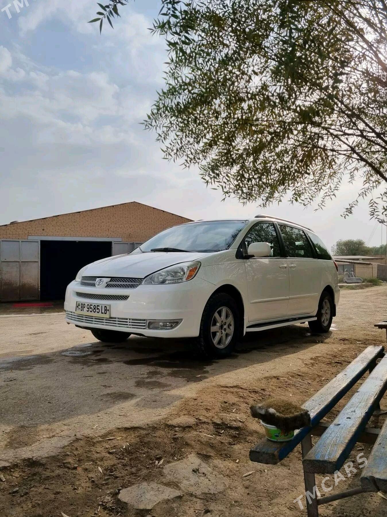 Toyota Sienna 2005 - 190 000 TMT - Халач - img 3