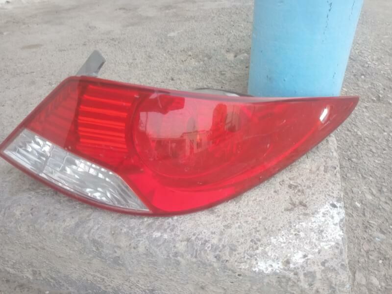 Hyundai Accent 2011 650 TMT - Гарадамак Шор - img 2