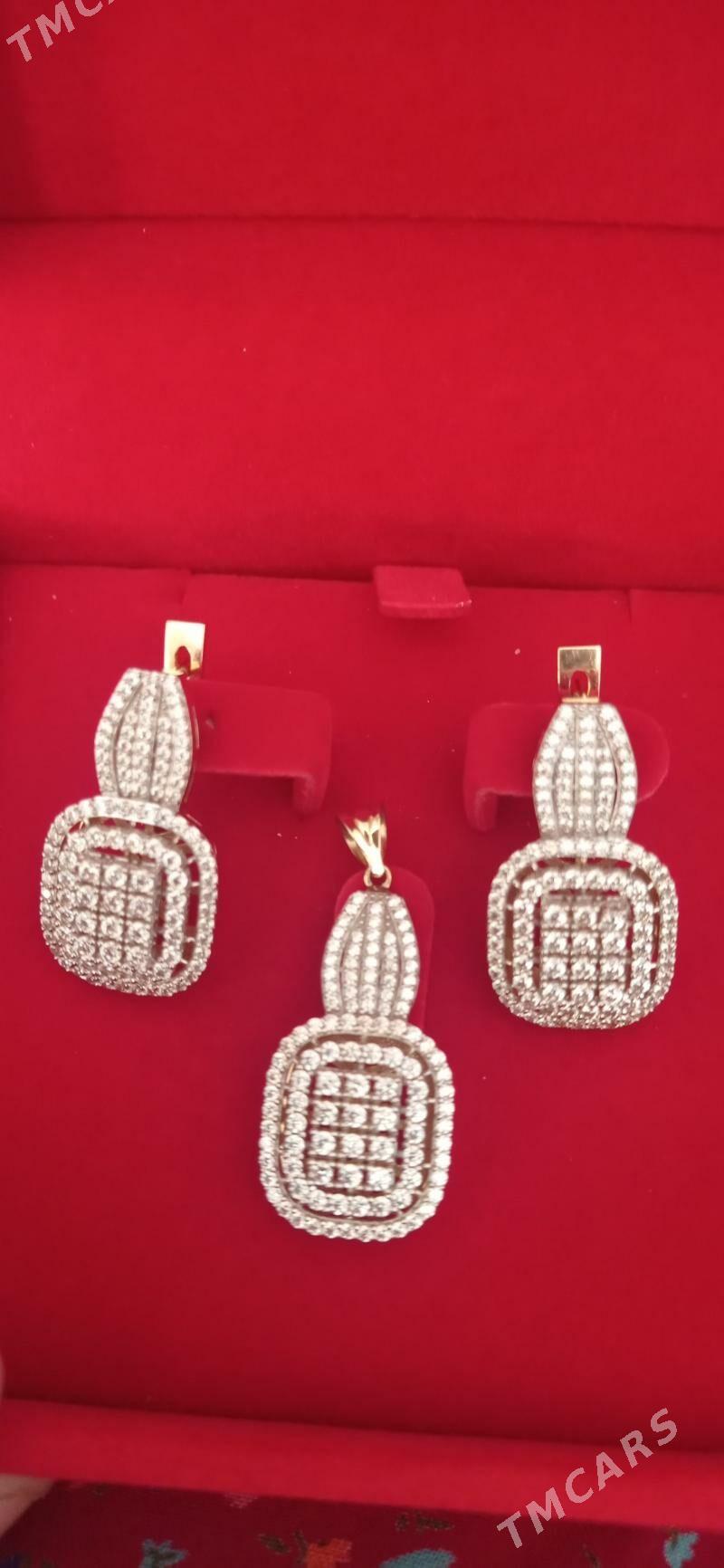 Gyzyl gulakhalka klon - Aşgabat - img 1