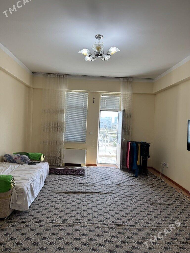 TASLAMA  4 KOMNAT 3 ETAJ - 30 mkr - img 1