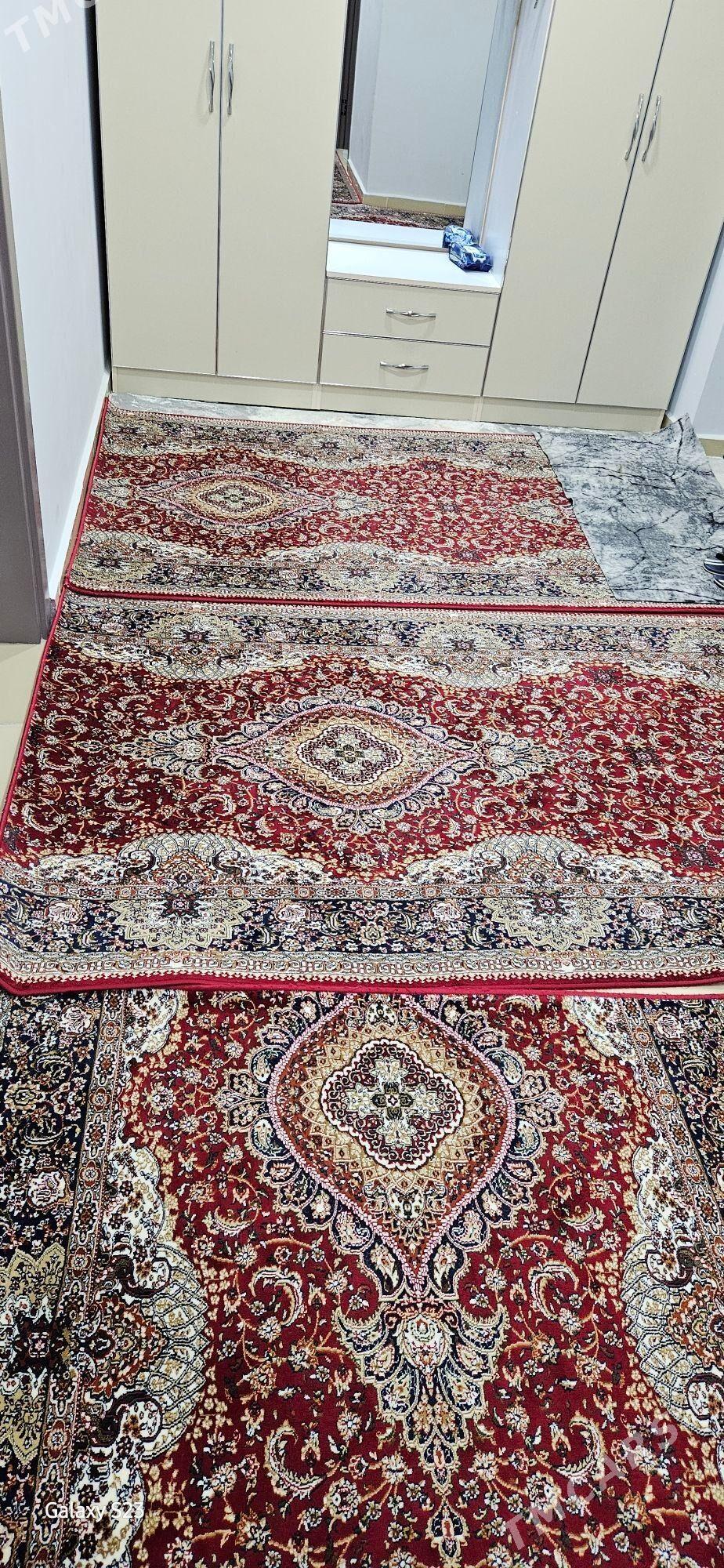 Turk haly - Аркадаг - img 1