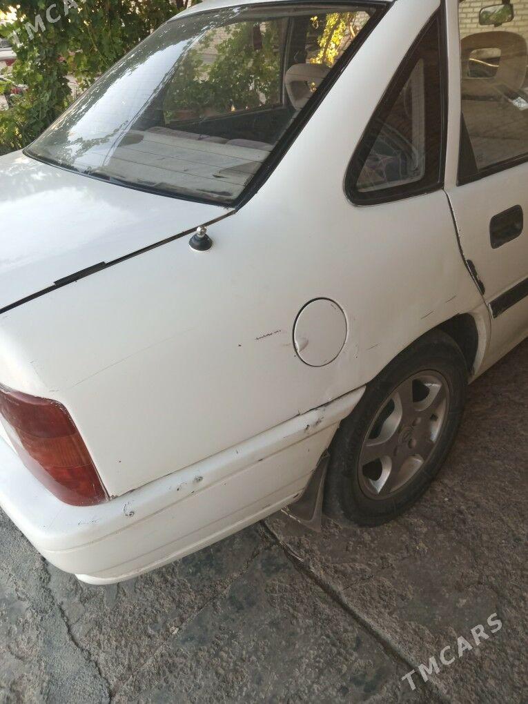 Opel Vectra 1992 - 30 000 TMT - Байрамали - img 2