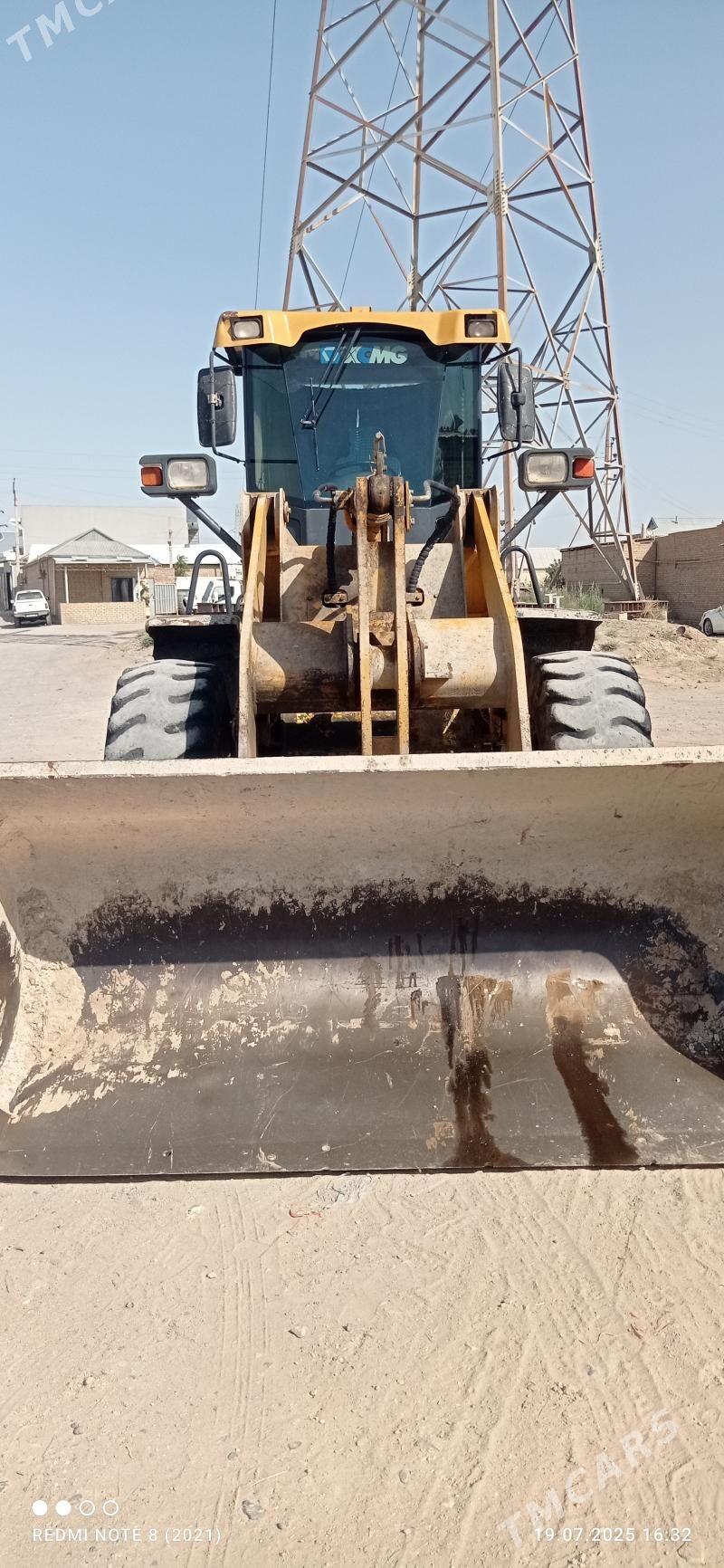 XCMG LW300F 2014 - 415 000 TMT - Мары - img 4