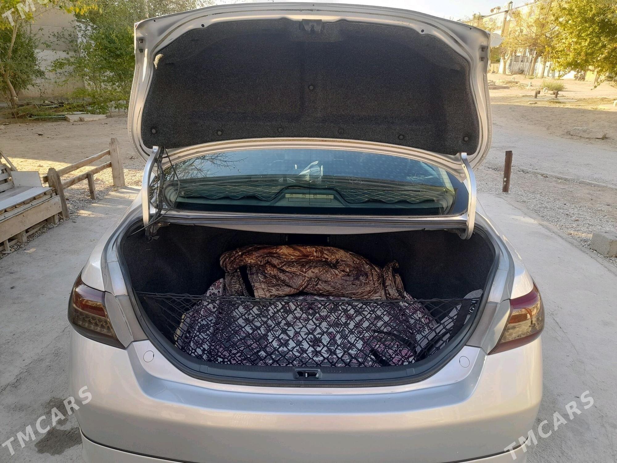 Toyota Camry 2011 - 220 000 TMT - Балканабат - img 10