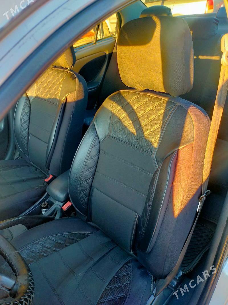 Toyota Avensis 2002 - 120 000 TMT - Daşoguz - img 9