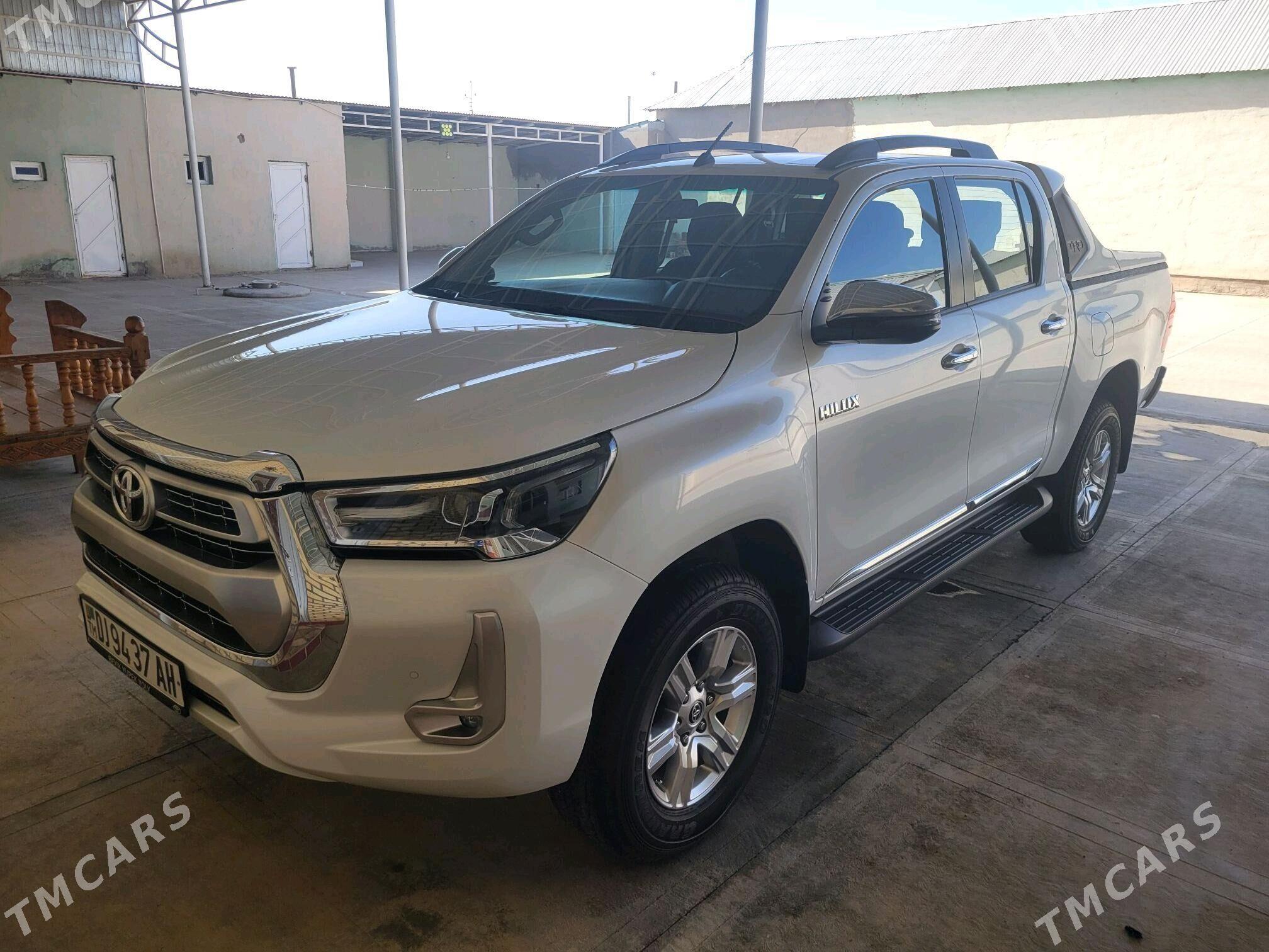 Toyota Hilux 2023 - 605 000 TMT - Sarahs - img 2
