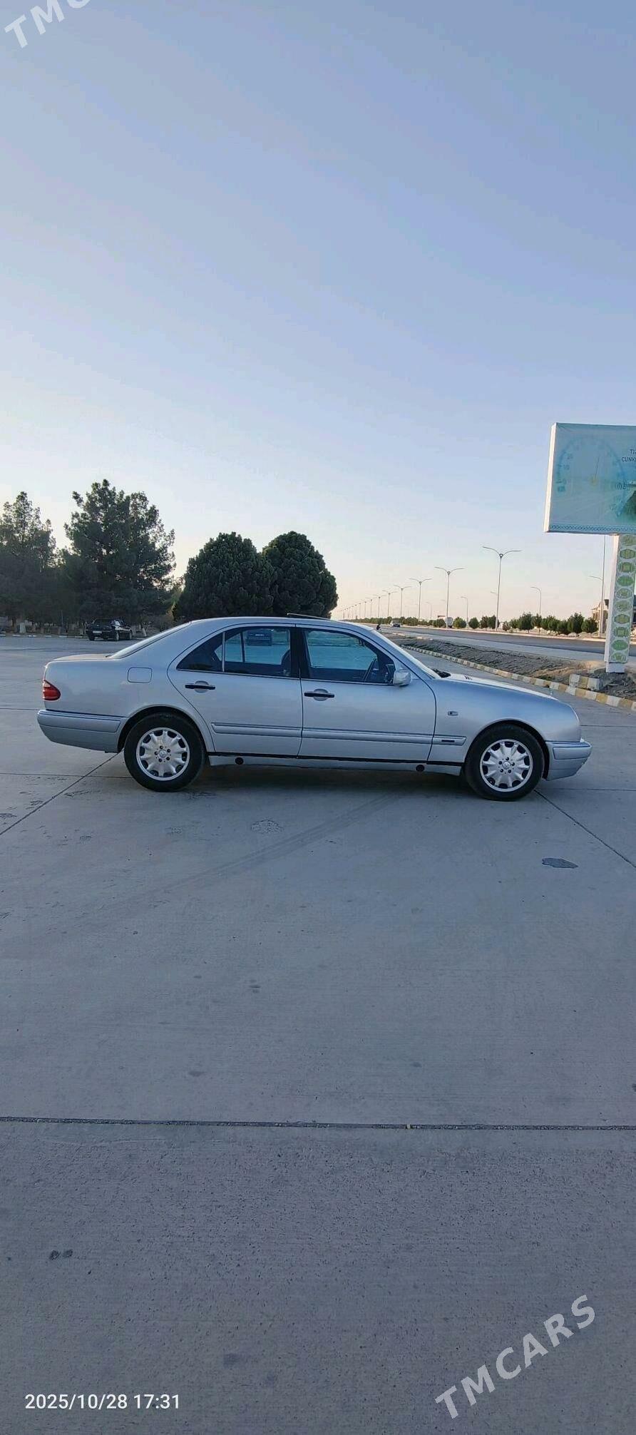 Mercedes-Benz C320 1999 - 105 000 TMT - Gyzylarbat - img 5