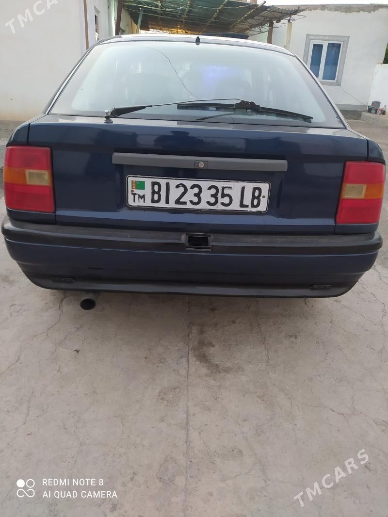 Opel Vectra 1989 - 33 000 TMT - Койтендаг - img 5