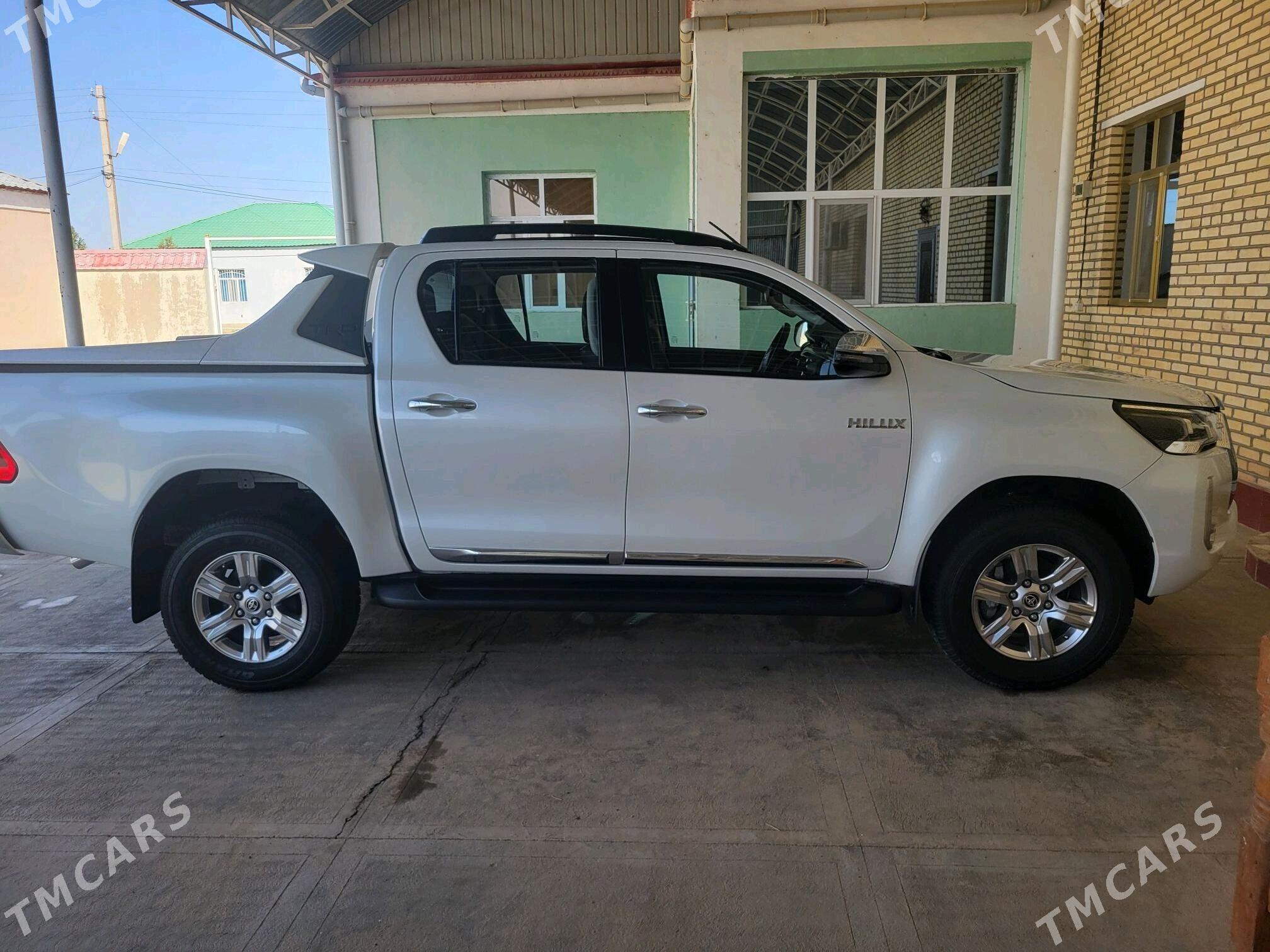 Toyota Hilux 2023 - 605 000 TMT - Sarahs - img 5