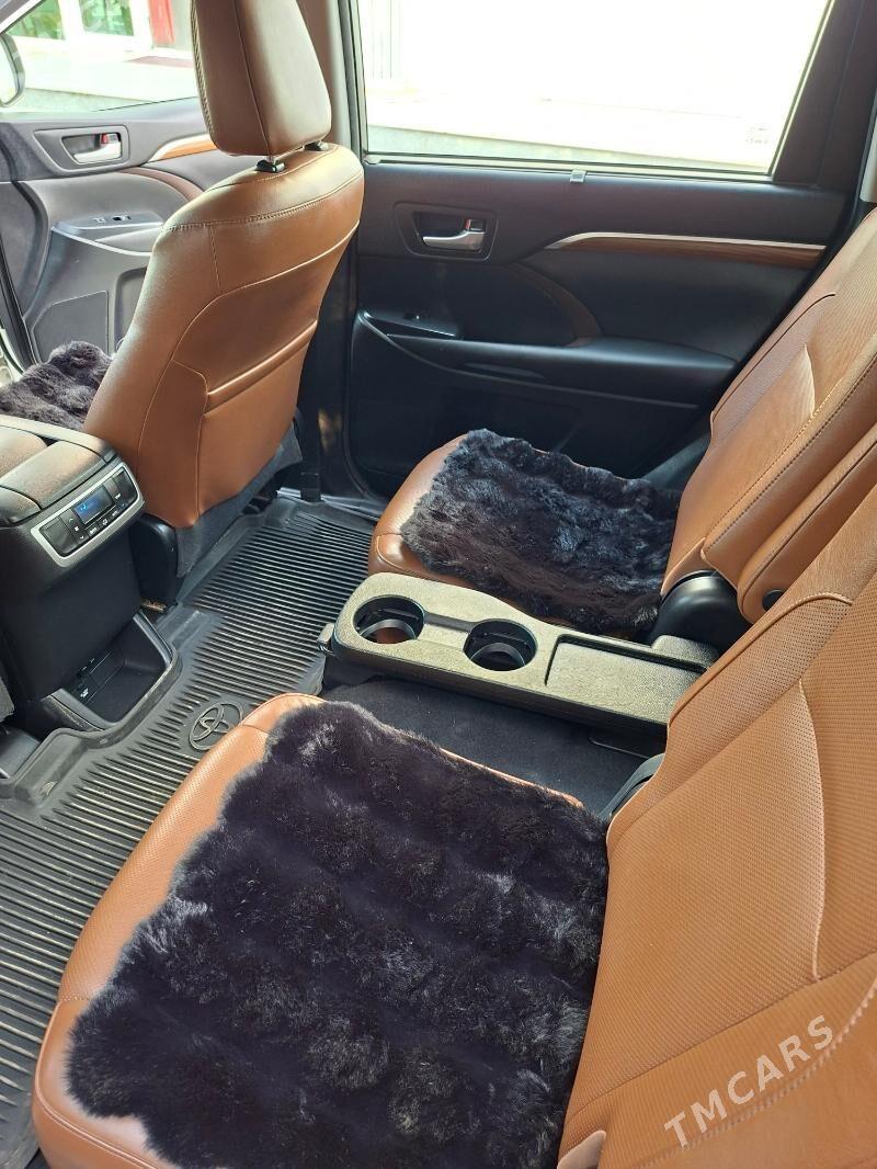 Toyota Highlander 2018 - 550 000 TMT - Aşgabat - img 2