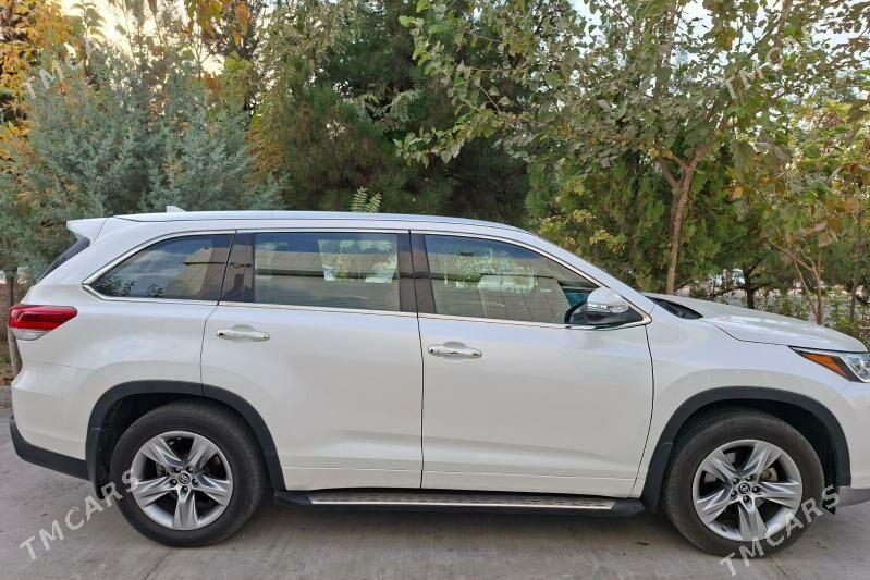 Toyota Highlander 2018 - 550 000 TMT - Aşgabat - img 4