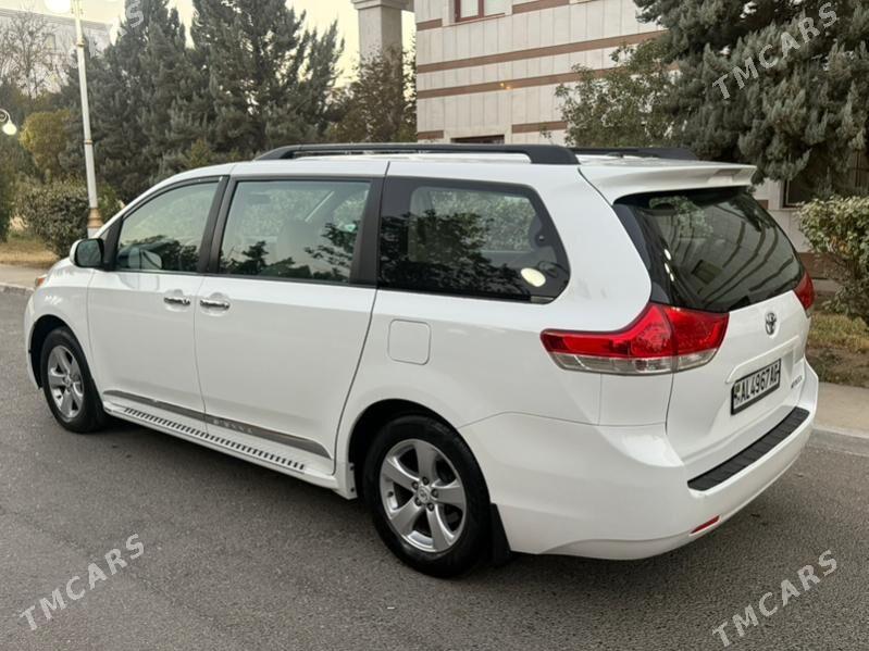 Toyota Sienna 2012 - 285 000 TMT - Мир 1 - img 6