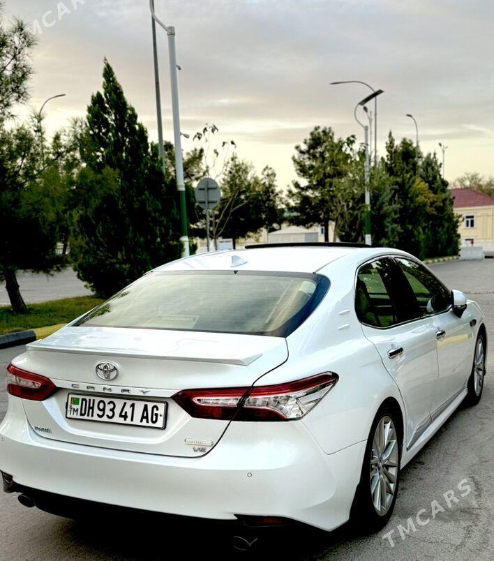 Toyota Camry 2018 - 450 000 TMT - Aşgabat - img 8