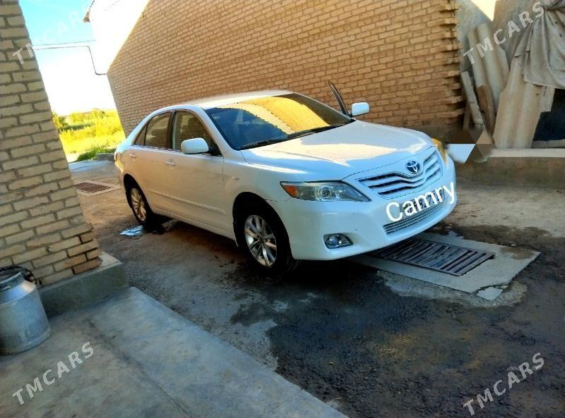 Toyota Camry 2010 - 150 000 TMT - Сакар - img 2