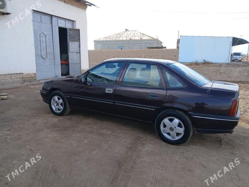 Opel Vectra 1992 - 36 000 TMT - Дашогуз - img 1