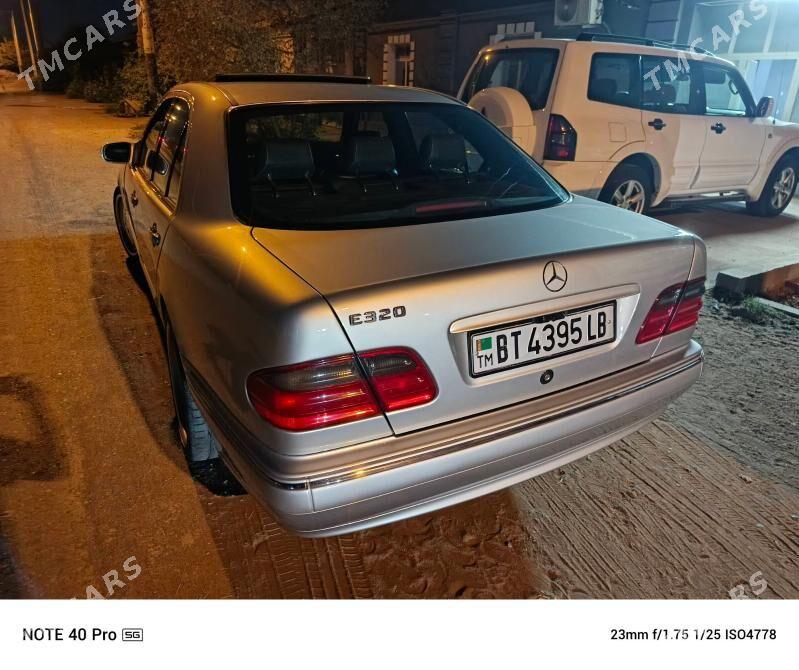 Mercedes-Benz E320 2002 - 230 000 TMT - Туркменабат - img 4