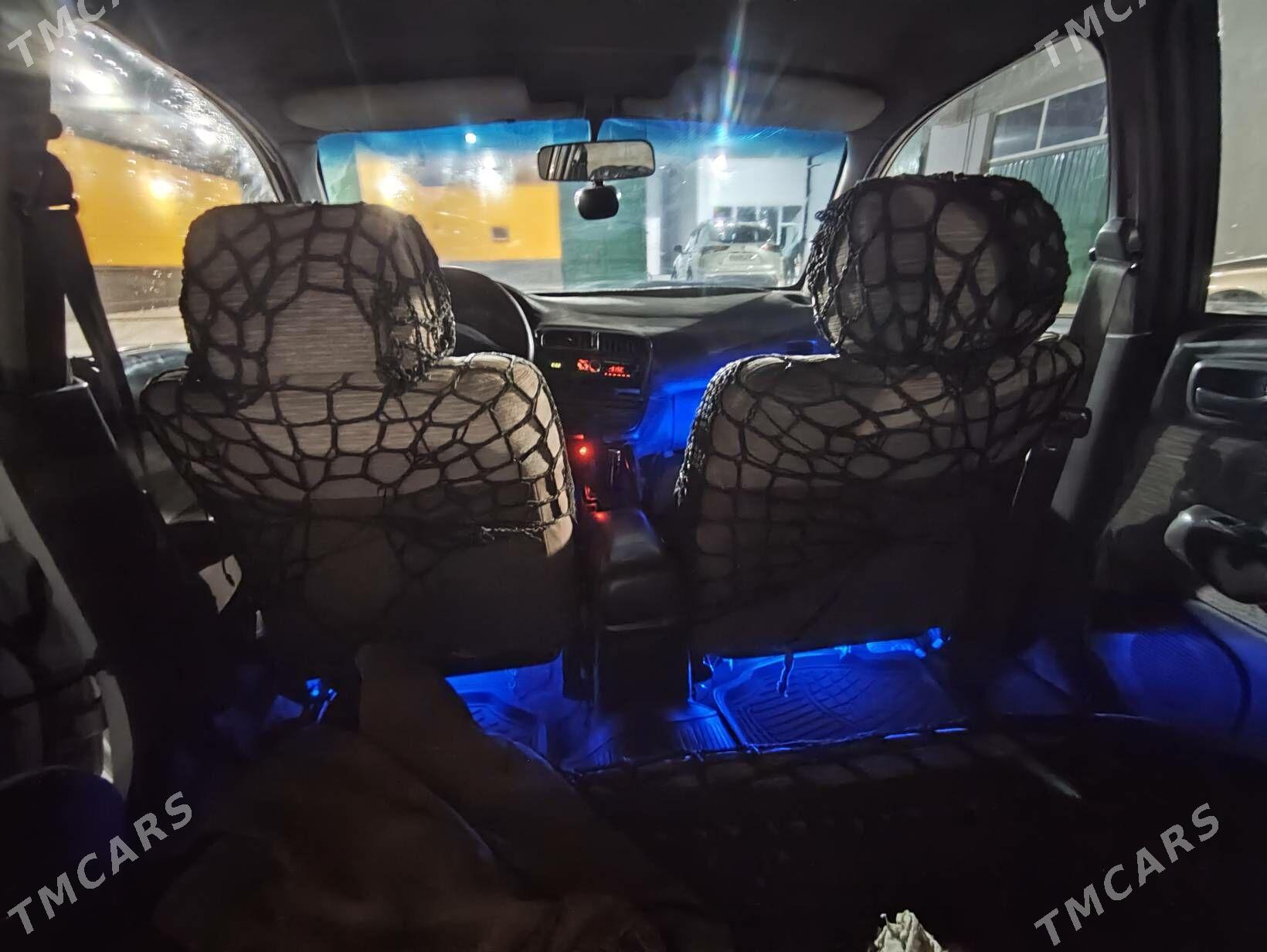 Toyota Carina 1995 - 50 000 TMT - Мары - img 3