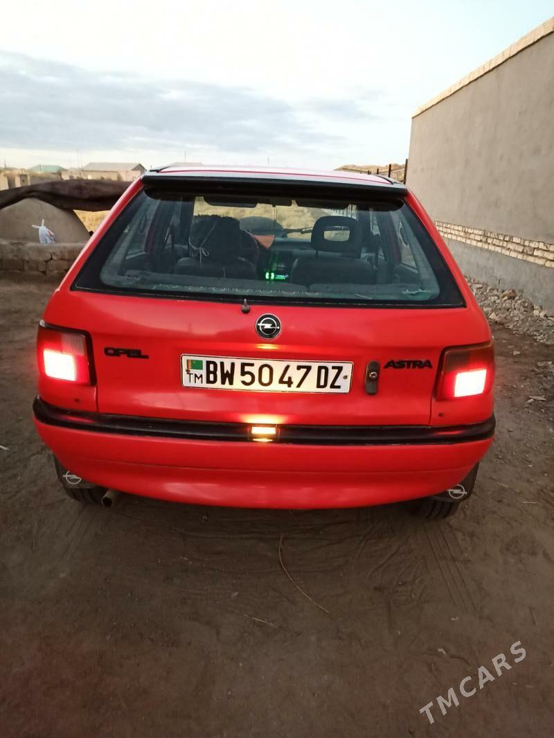 Opel Astra 1993 - 36 000 TMT - Шабатский этрап - img 2