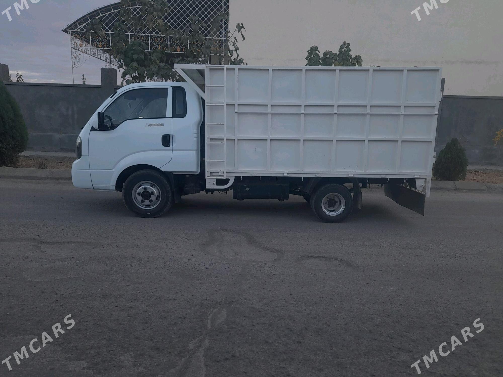 Kia Bongo 2012 - 220 000 TMT - Daşoguz - img 4