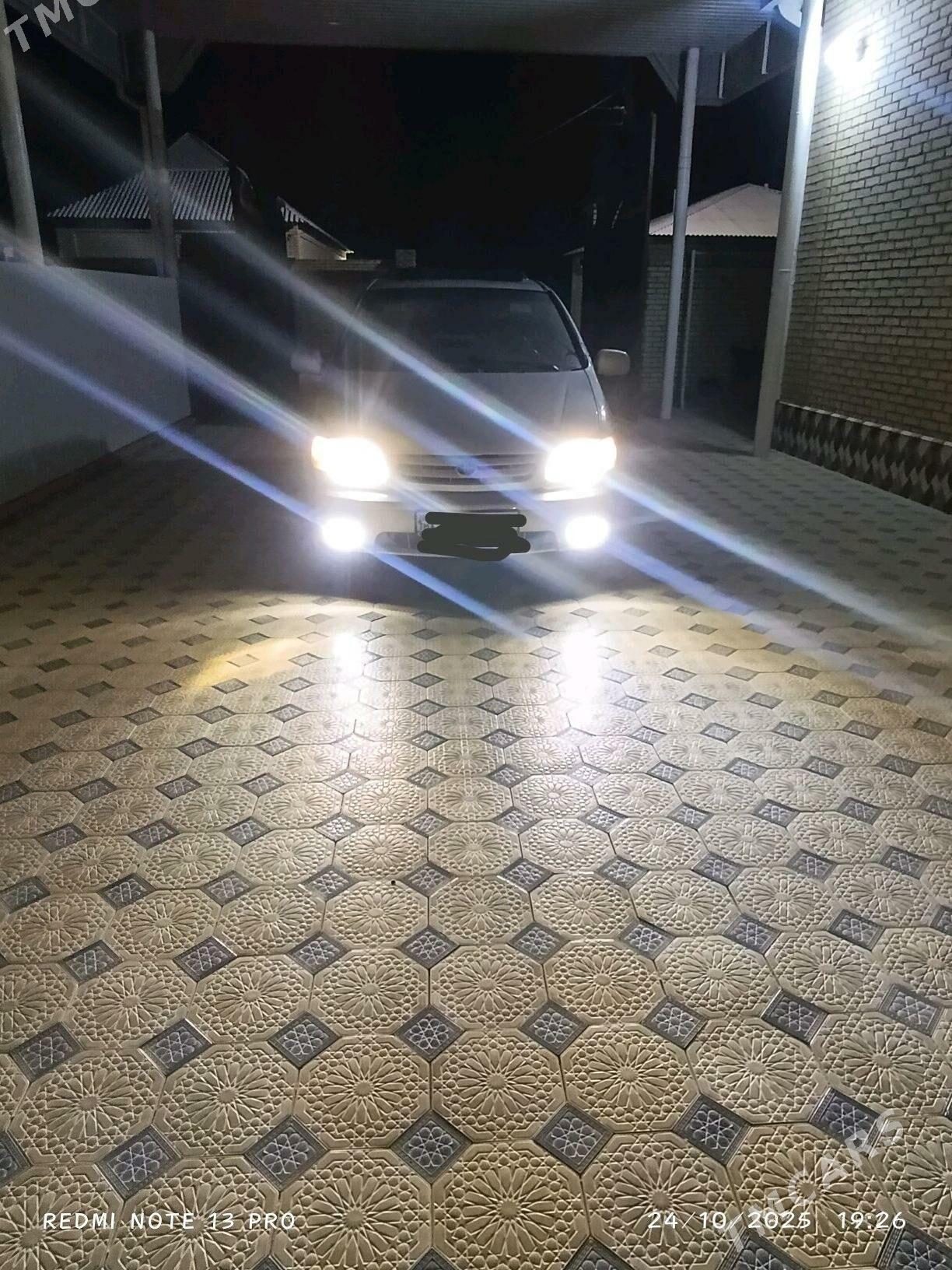 Toyota Sienna 2002 - 190 000 TMT - Мары - img 6