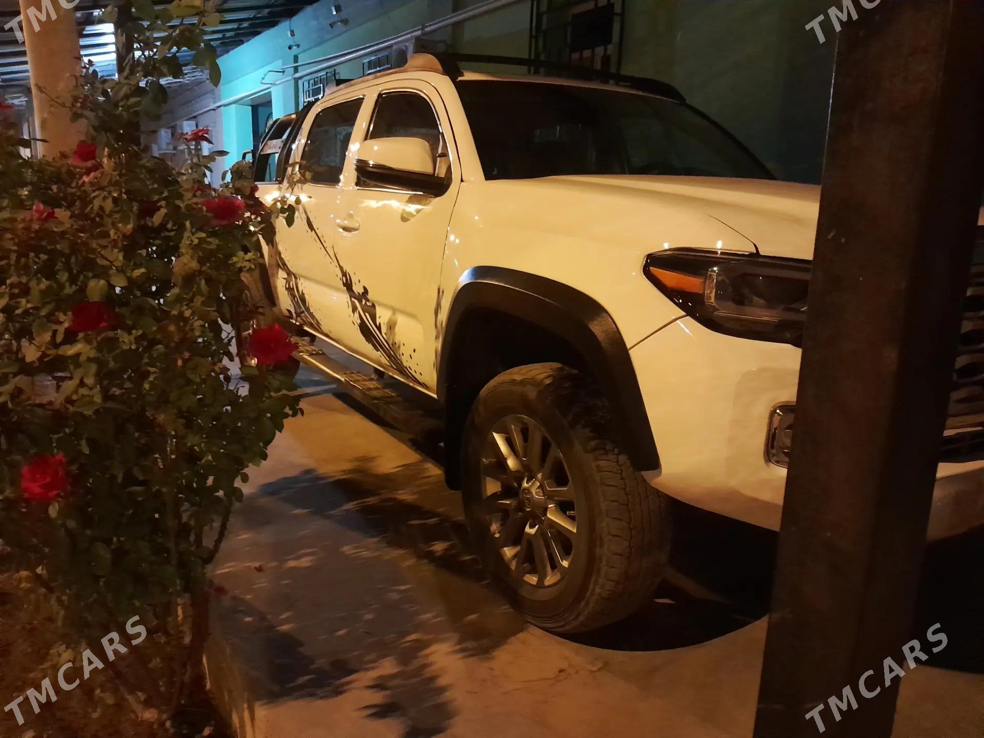 Toyota Tacoma 2022 - 395 000 TMT - Туркменабат - img 1