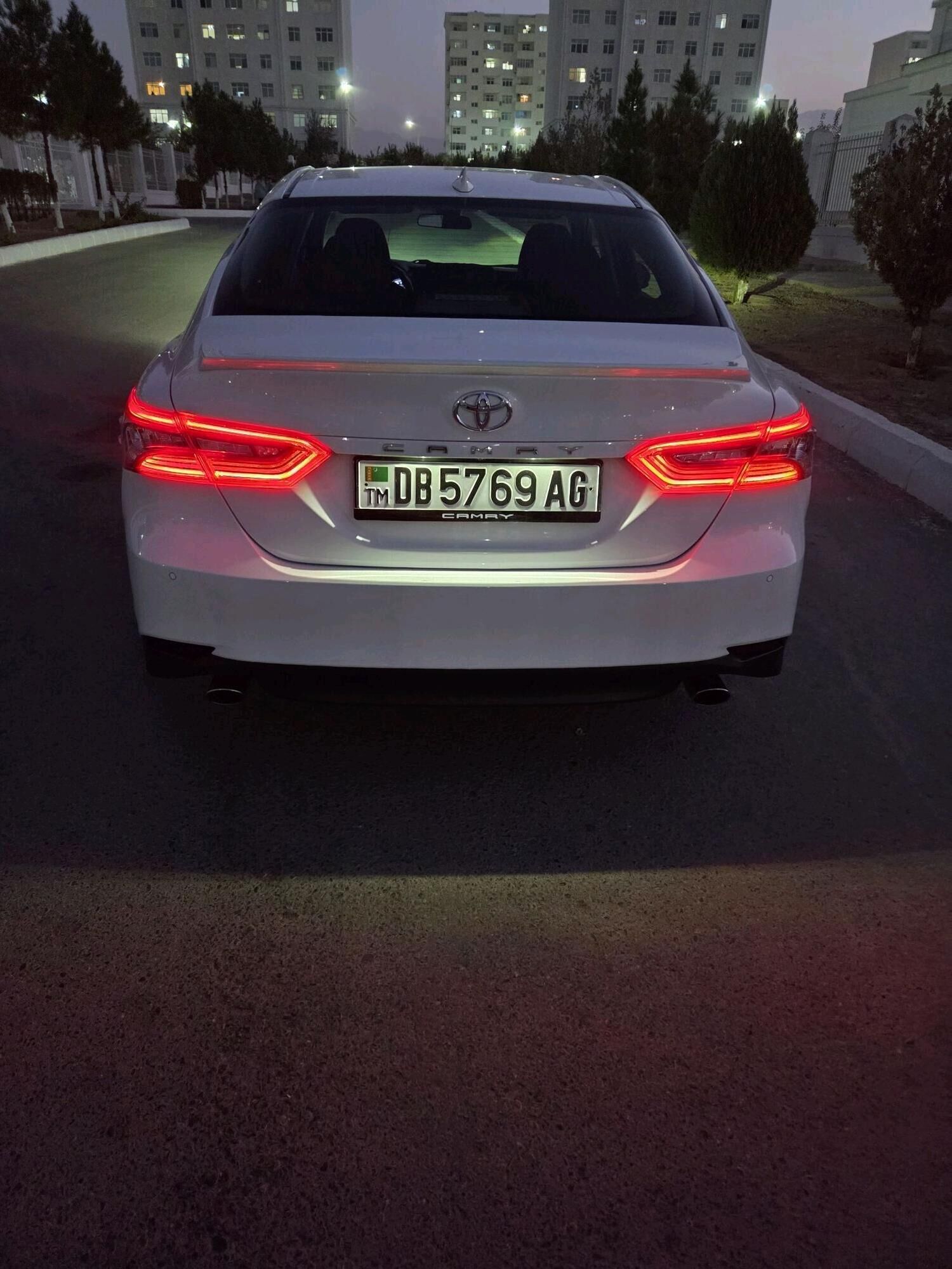 Toyota Camry 2021 - 332 000 TMT - Aşgabat - img 9