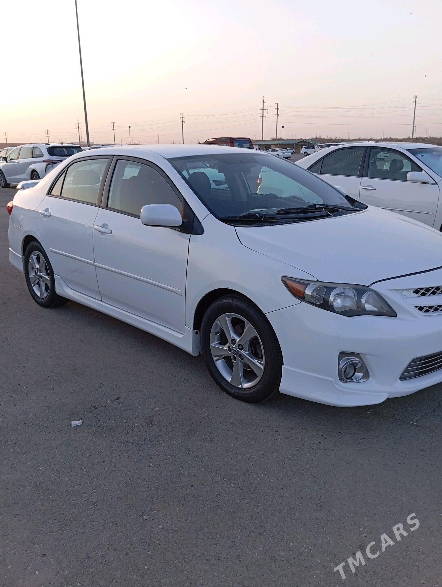 Toyota Corolla 2011 - 175 000 TMT - "Altyn Asyr" Gündogar bazary (Jygyllyk) - img 4