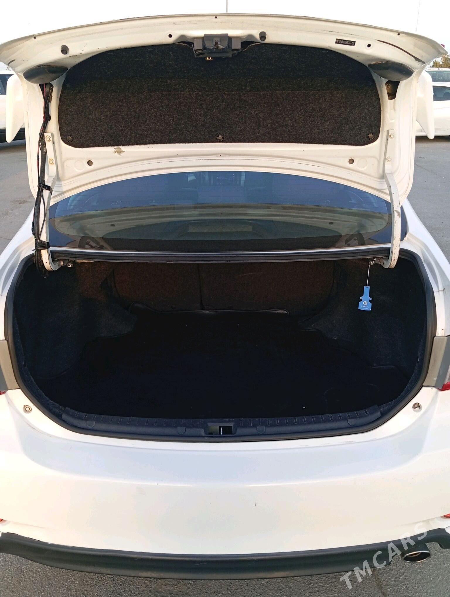 Toyota Corolla 2011 - 175 000 TMT - "Altyn Asyr" Gündogar bazary (Jygyllyk) - img 9