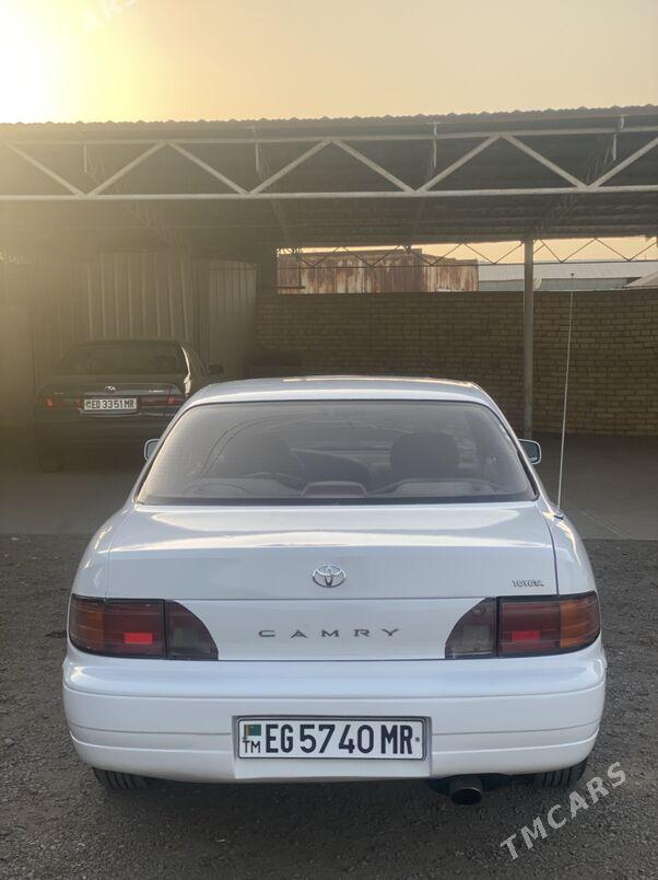 Toyota Camry 1993 - 95 000 TMT - Мары - img 3