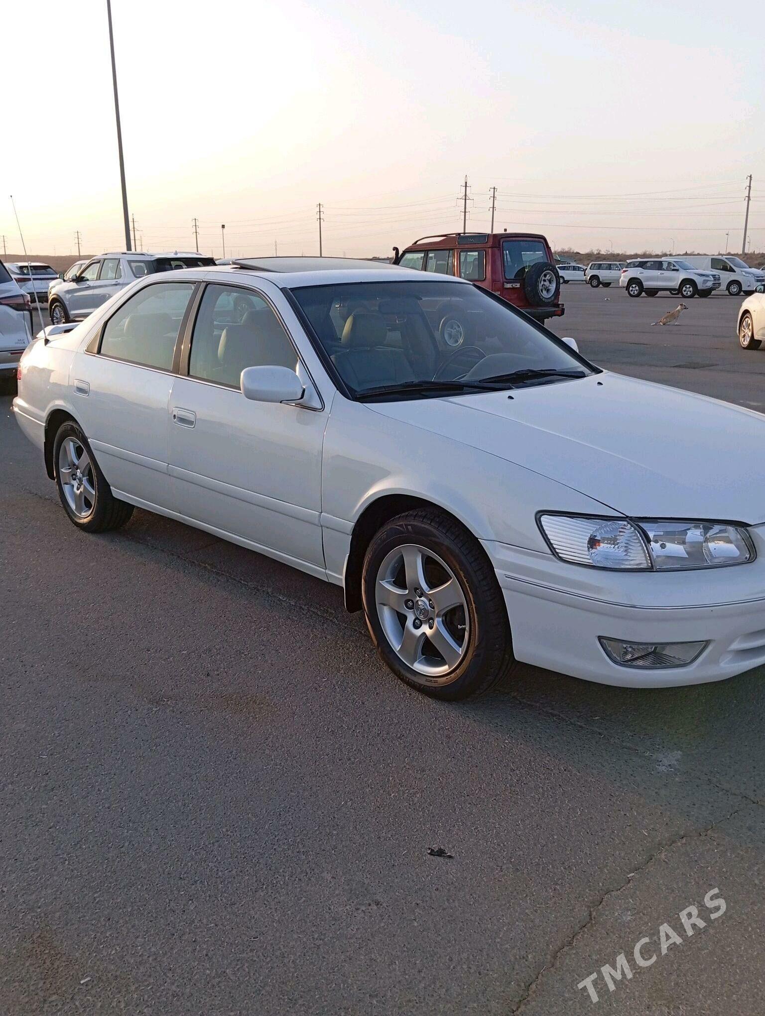 Toyota Camry 2001 - 170 000 TMT - "Altyn Asyr" Gündogar bazary (Jygyllyk) - img 5