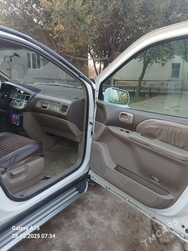 Toyota Sienna 1999 - 190 000 TMT - Şabat etr. - img 2