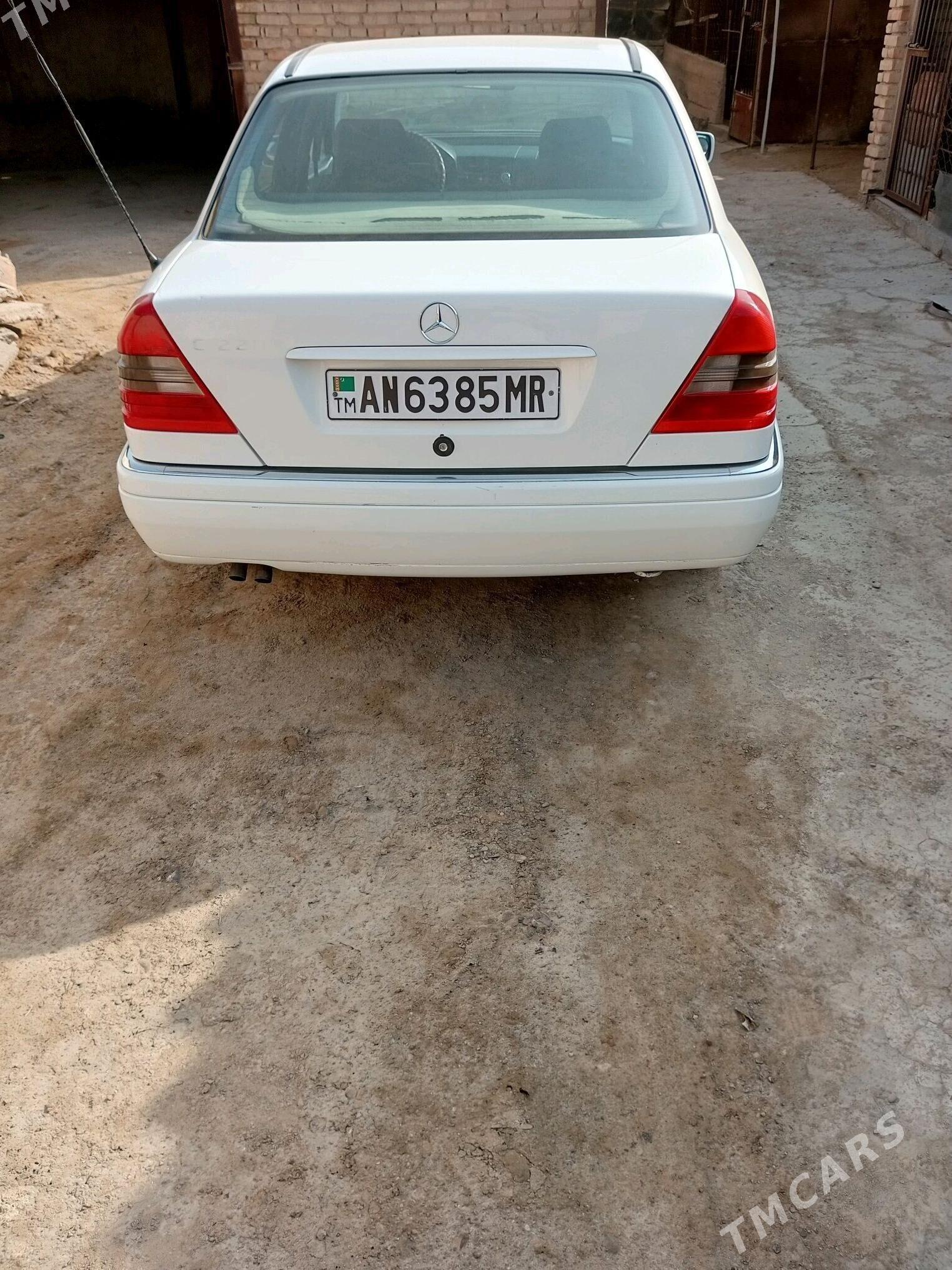 Mercedes-Benz C-Class 1995 - 44 000 TMT - Векильбазар - img 5
