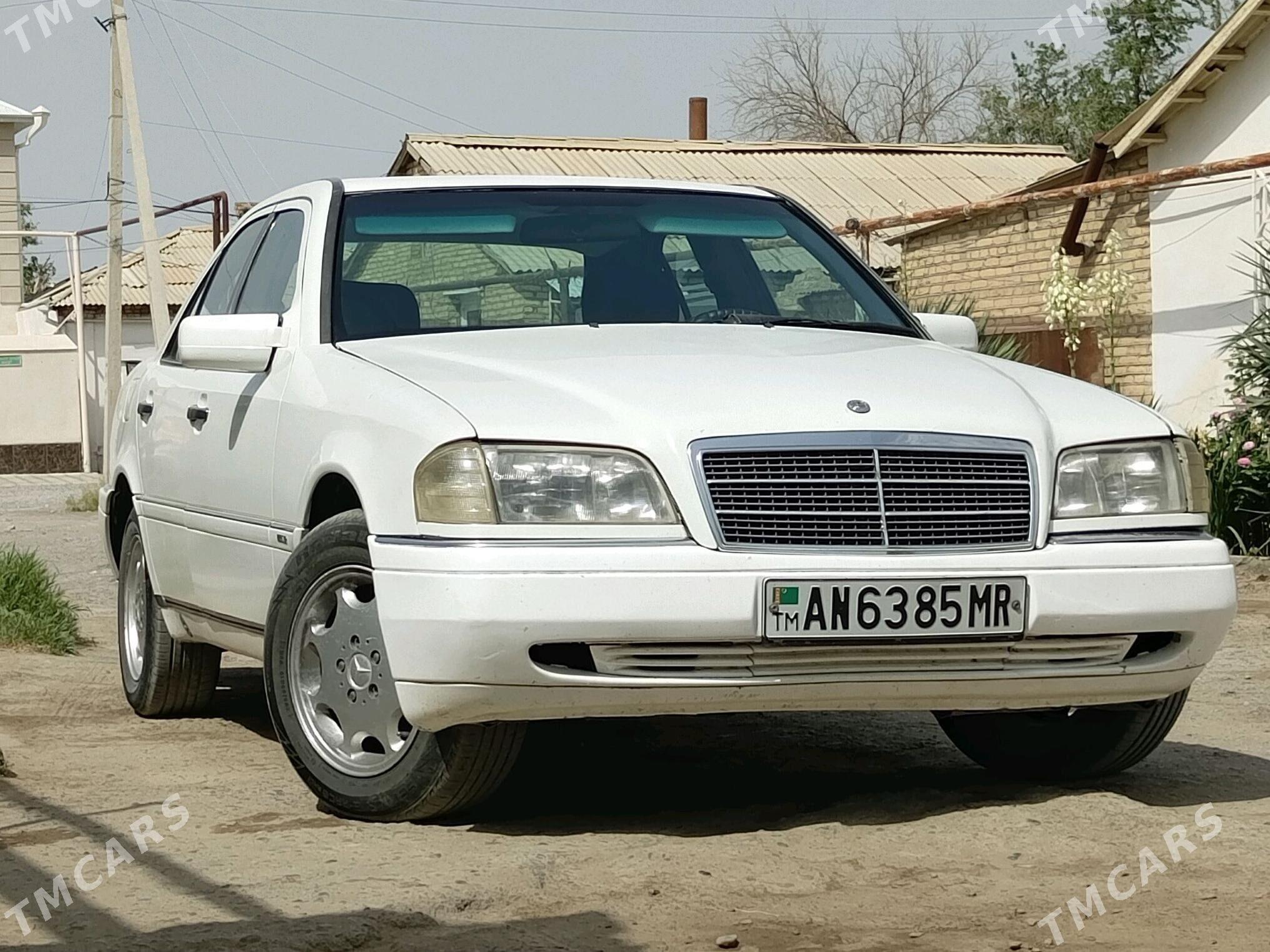 Mercedes-Benz C-Class 1995 - 44 000 TMT - Векильбазар - img 6