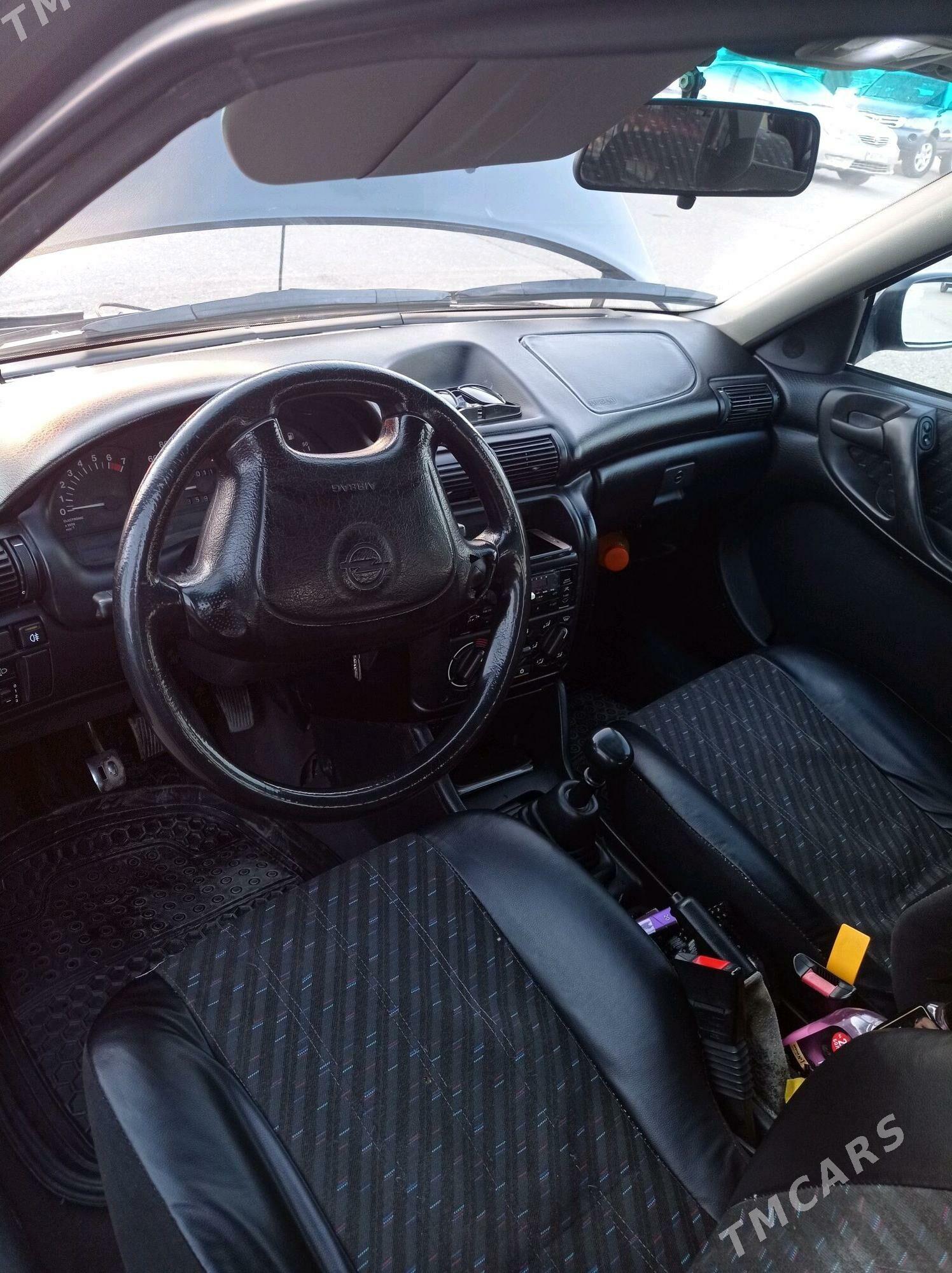 Opel Astra 1995 - 55 000 TMT - Дянев - img 4