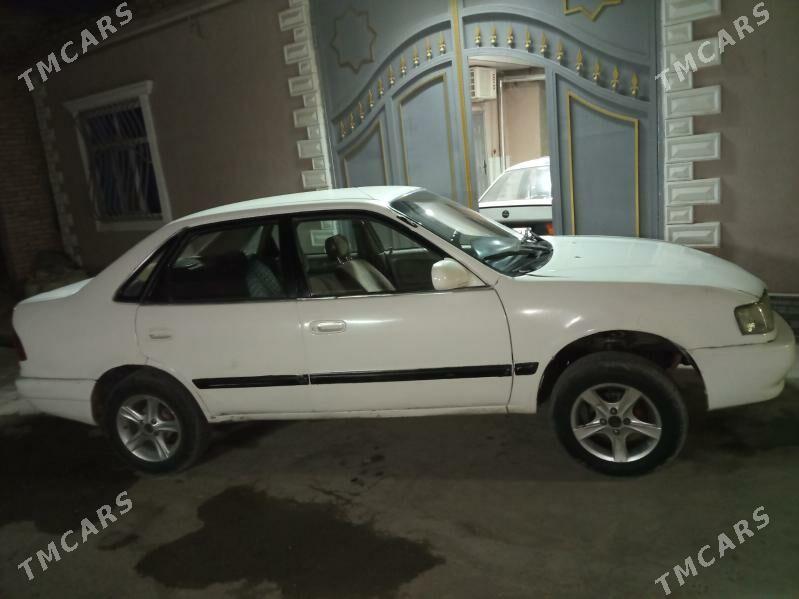Toyota Corolla 1995 - 26 000 TMT - Туркменабат - img 4