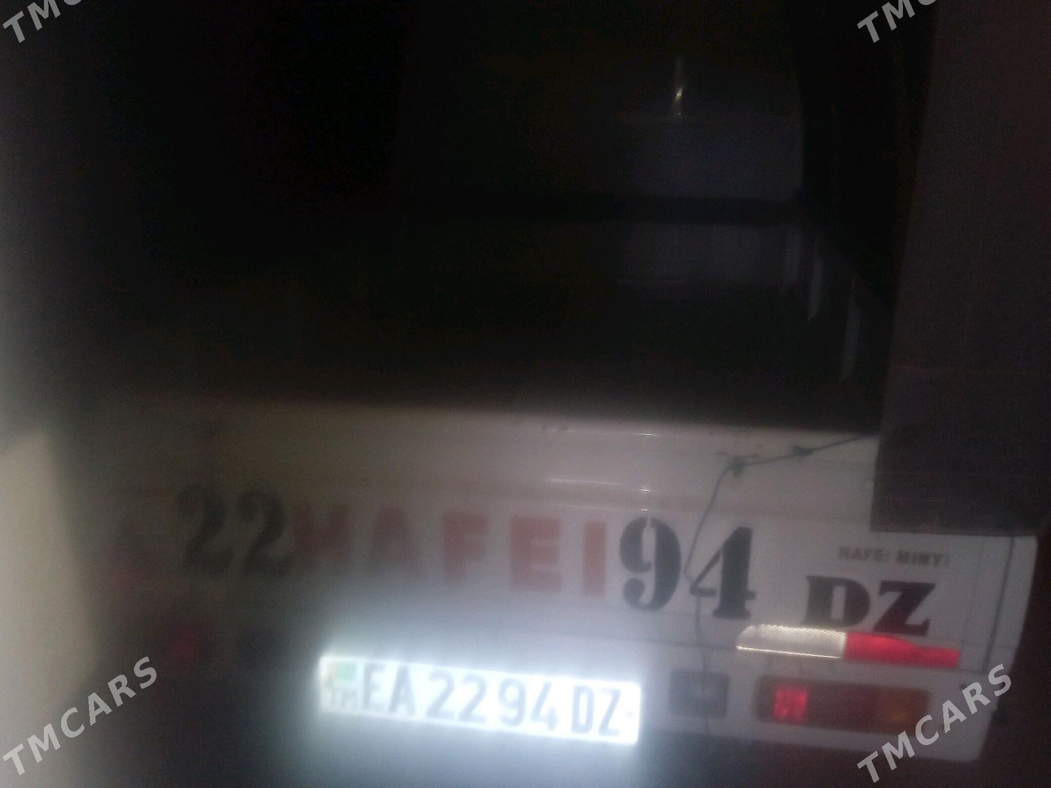 Kia Bongo 2013 - 150 000 TMT - Кёнеургенч - img 4