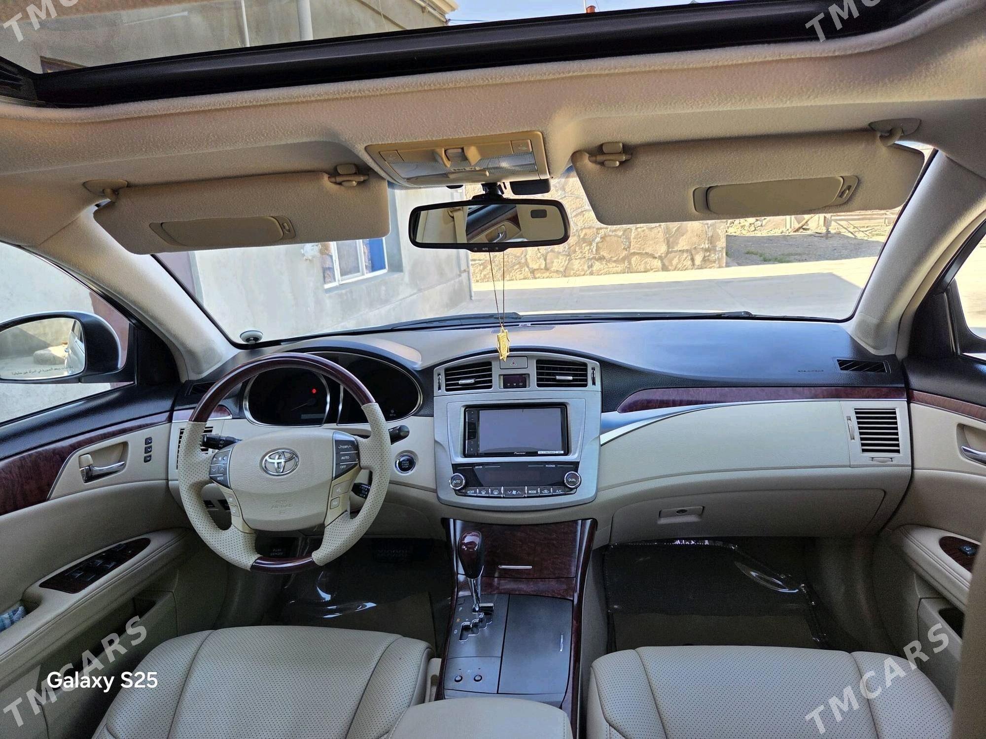 Toyota Avalon 2011 - 330 000 TMT - Гызыларбат - img 7