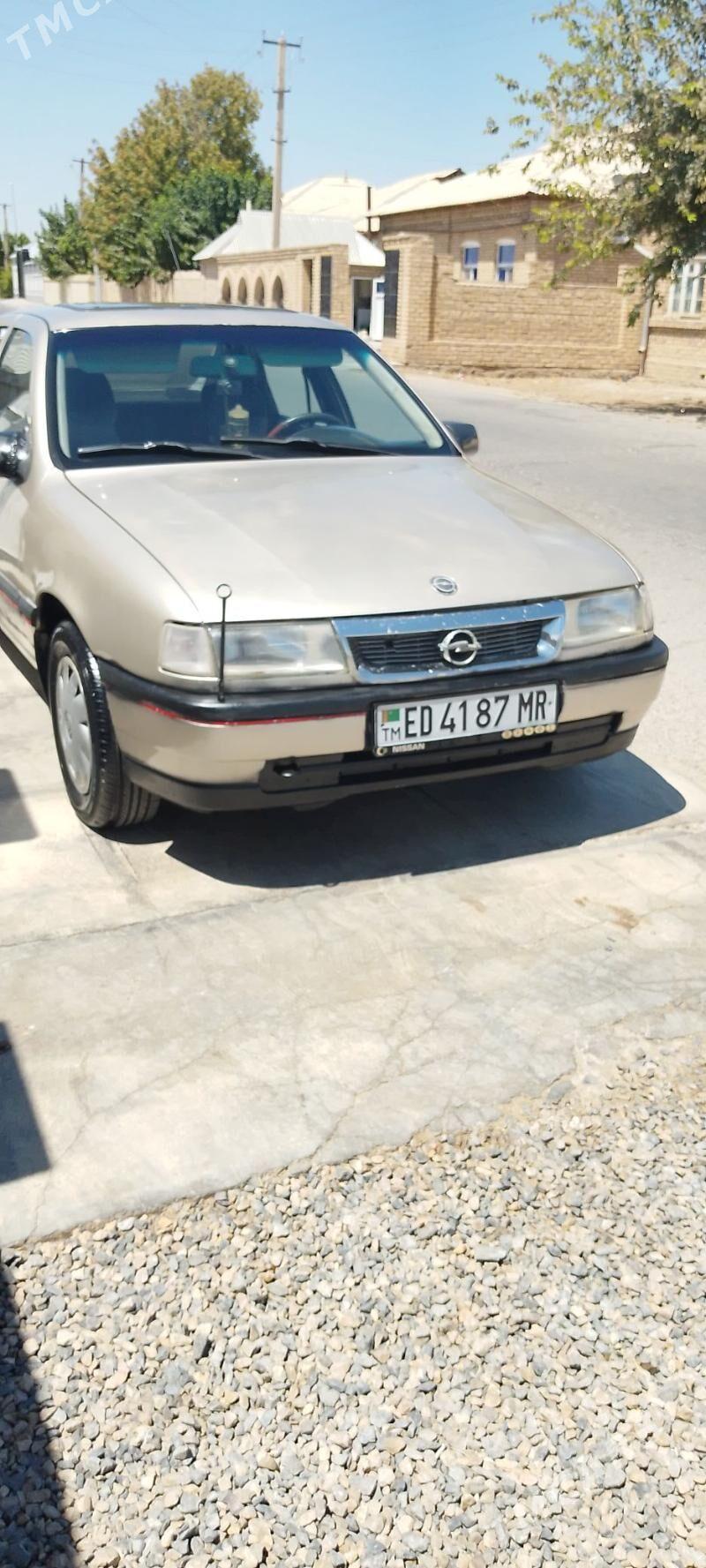 Opel Vectra 1990 - 38 000 TMT - Мары - img 2